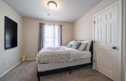 Gorgeous, Brand New 3 Bedrooms Home- Near SeaWorld & Lackland AFB - Foto 23