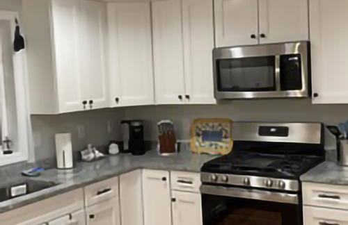 Maplewood Retreat Sleeps 6 Kingston NH by Vacation Your Way - Foto 12