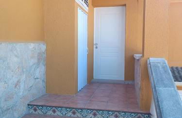 Family Suite with Terrace Garden - Photo 21