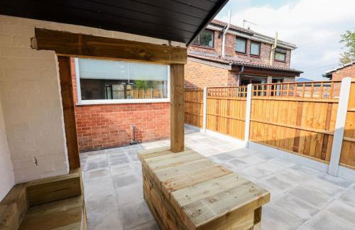 'Station House' Cosy Renovated Family-Friendly Home in Runcorn, Cheshire - Train Station Liverpool Chester Links, Brindley Theatre - Foto 17