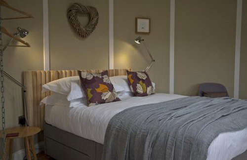 Nether Farm Roundhouses - Henmore Water & Sturston Winds with hot tubs - Bradley Wood no hot tub - Foto 15