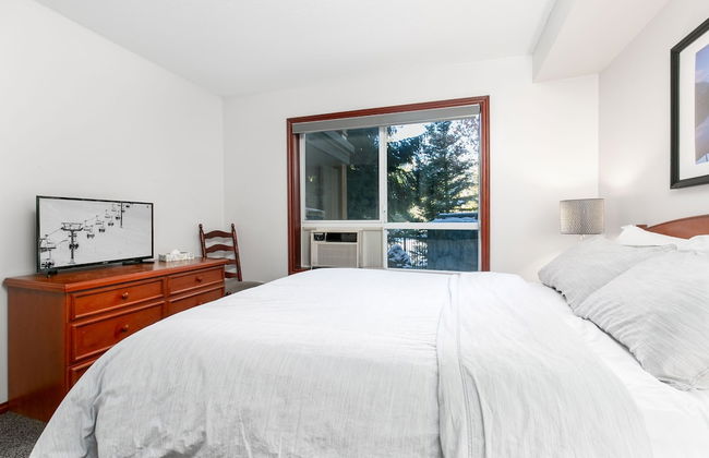 Glaciers Reach by AllSeason VR - Photo 15