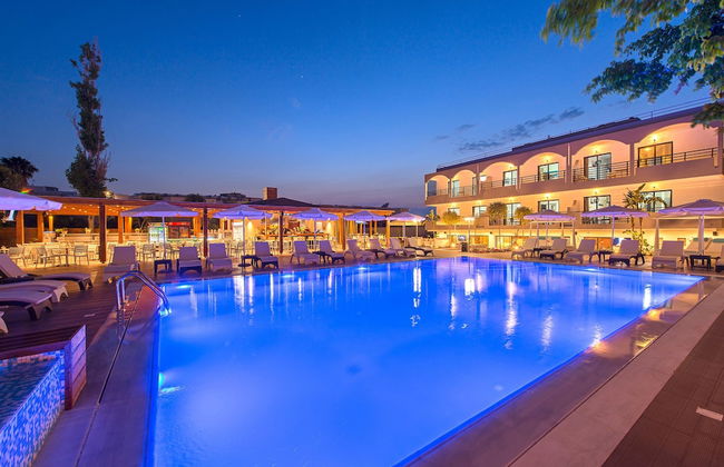 Sunny Days Hotel Apt - Photo 117