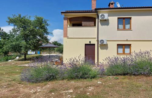 Studio Apartman Nika - Photo 32