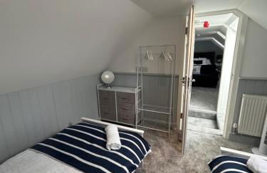 The Loft and The Den Apartments - Photo 39