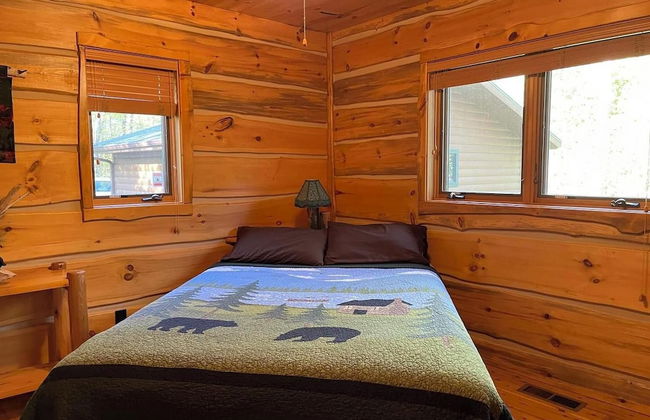 Fish Tails - Photo 2