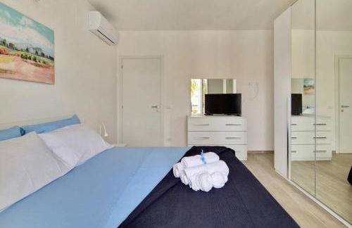 Centro Piazza Wi-Fi AC Balcony Design by WE HOST YOU - Foto 22