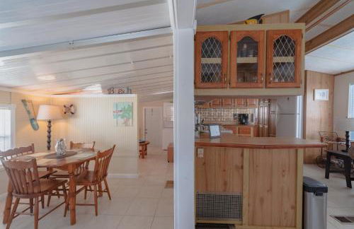 Island Beach House with No Extra Fees - Photo 3