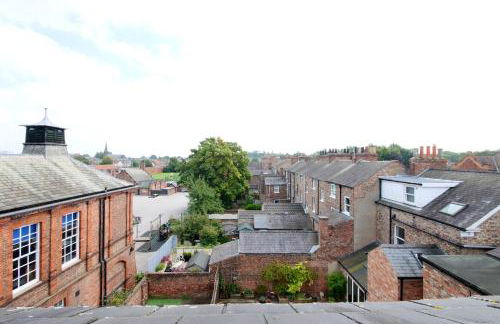 Apartment 11 Bluebridge with Free Parking - Photo 39