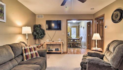 Serene Orchard Park Apartment Large Yard and Patio! - Foto 5