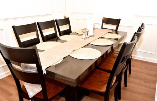 Handsome Home Renovated - close to Metro - Foto 32