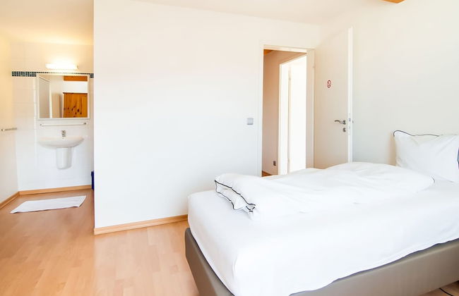 Luxurious Villa With Pool and Sauna, and Very Suitable for Culinary Workshops - Photo 2