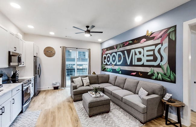 New Listing - Jolene Dream 93 Walk Score - Foto 1