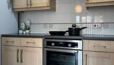 City Centre Apartment - Free Parking - Sleeps 4 - Foto 2