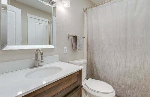 6 Mi to Dtwn Arvada Home with Hot Tub and Yard - Foto 25