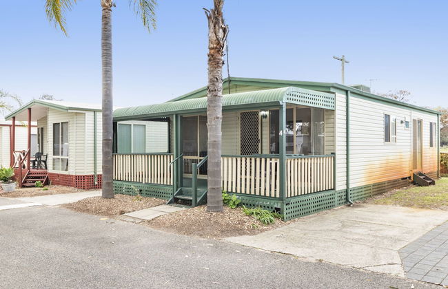 Central Caravan Park - Photo 29