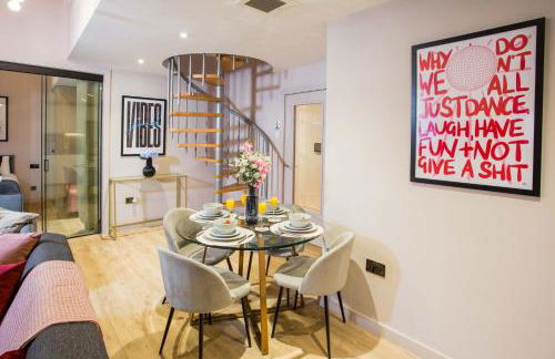 Spacious 3-Bed Retreat - Modern & Super Central - Foto 20