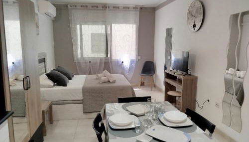 Agradable apartamento en el centro de Roses - Foto 2