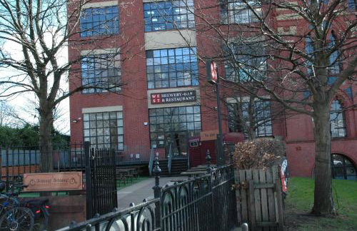 The Nelson - Spacious City Property and Free Parking - Foto 21