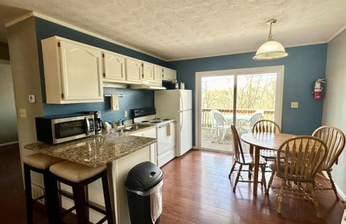 Cottage 15- Lees Ford Marina - Photo 2