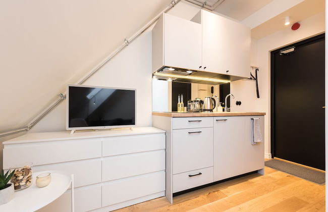 Hilltop Apartments City Centre - Photo 32