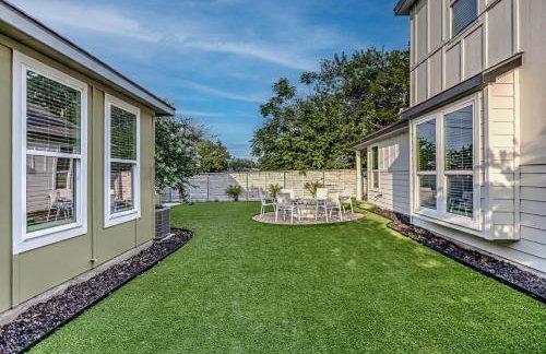 6BD Retreat for 14 with Fire Pit Patio & Lake Access - Foto 33