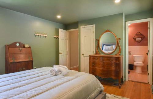 Bright & Open Central A C Dog Friendly - Photo 15