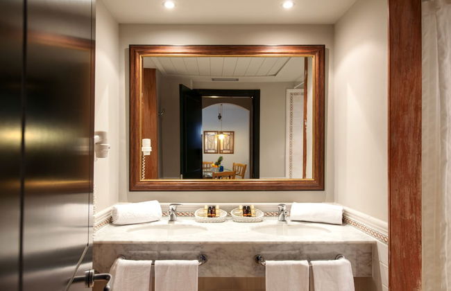 Torremirona Aparthotel Vila Birdie - Photo 15