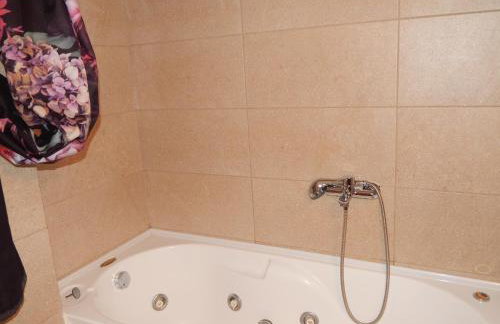 Zira Holiday House - Photo 25