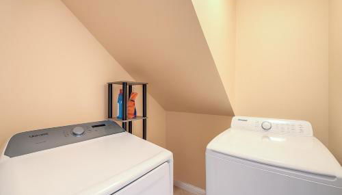 Peaceful Las Vegas Pool Oasis, Pool Table, Hammock - Foto 5