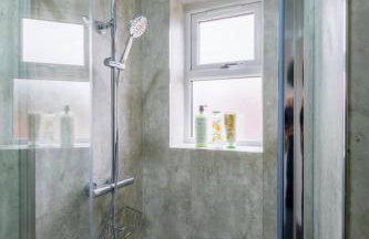 Riya Apartments - Modern & Spacious 6 bed 3 Bath House - Gateshead - Foto 27