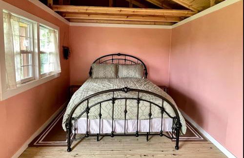 Cozy Cabin Surrounded by Fields and Woods in Oberlin, Ohio - Foto 3