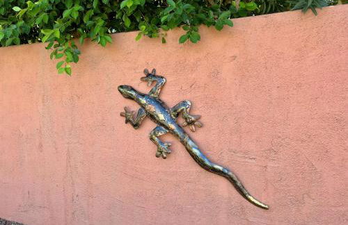 Indian Wells Resort Home with Private Saltwater Pool - Foto 49