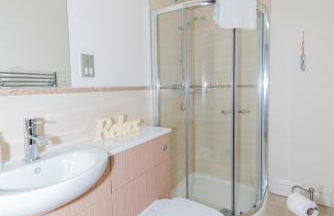 Balmeadowside Farmhouse with Hot Tub - Foto 26