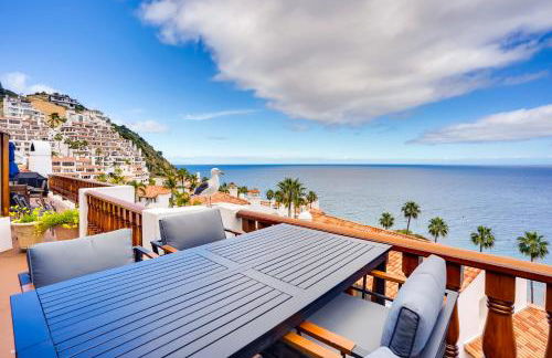 Bright Catalina Island Condo with Ocean Views! - Foto 1