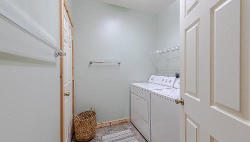 Bear Pause Cabin 3 BR/3BA Amazing view of the Lake - Foto 4