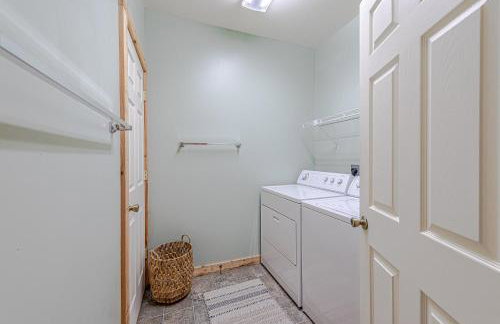 Bear Pause Cabin 3 BR/3BA Amazing view of the Lake - Foto 4