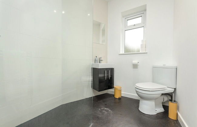 2 Bed House Close to Cardiff City Centre - Foto 42