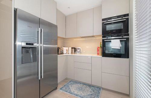 Modern Smart Home with Garden close to Richmond - Pass the Keys - Foto 4