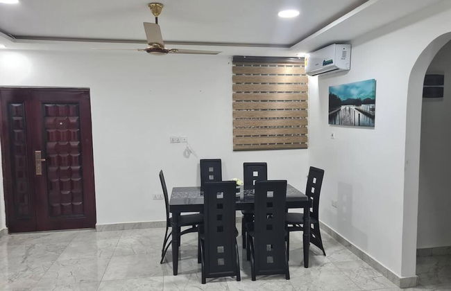 Spacious, Quiet & Cozy- Close to Highway-parking - Foto 12