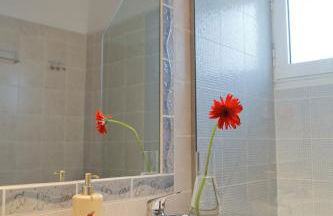 Amalia Apartments - Photo 40