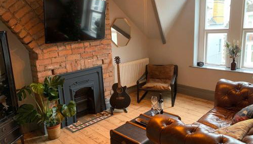 The Connaught Penthouse - Apartment 5 - Photo 2