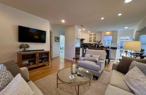 Downtown Healdsburg Plaza Charmer with Hot Tub - Foto 15