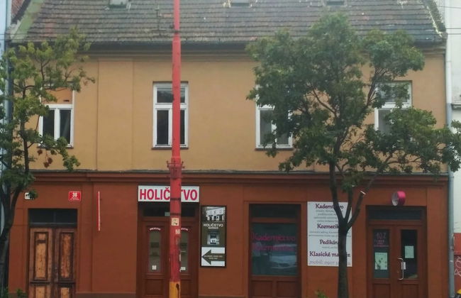 Apartment in the center with a balcony - Photo 1