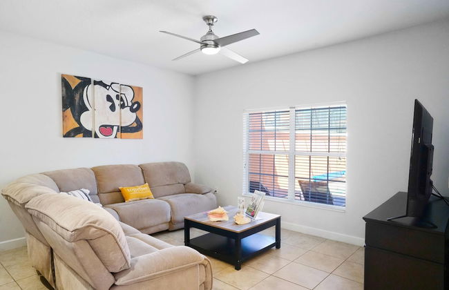 Private Pool Getaway! Near Theme Parks! - Foto 18