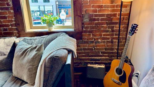 Loft in the Heart of Town-3BR-2bath-500Mbps WiFi-4car parking-EV-boat - Foto 2