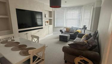Premium Apartment in Redhill Town Centre - Foto 2
