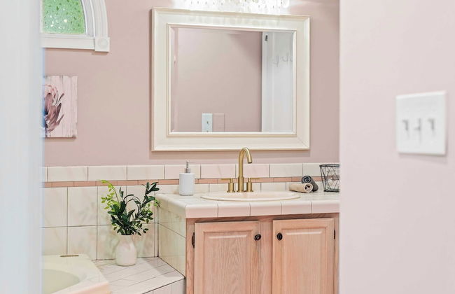 The Boulder Inn by Avantstay Indoor Hot Tub, Game Room, Outdoor Fire Pit - Foto 29