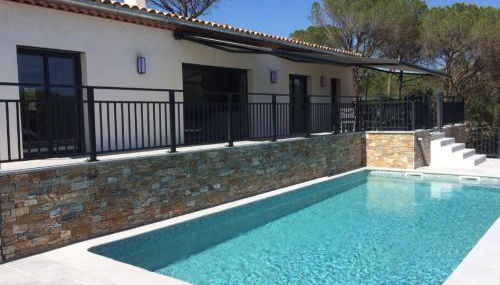 State of the Art Fixtures Villa in Vidauban with Pool - Photo 2