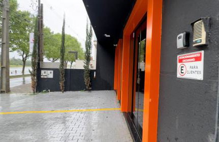 Studio com quarto e banheiro em frente ao Parque do Lago Acomoda até 2 pessoas 1 cama - Foto 14